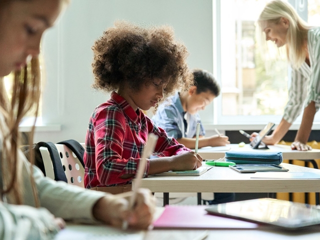 4 de los mejores sistemas educativos seg&uacute;n la OCDE 2